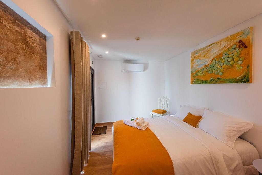 Gamboas Place Bed & Breakfast