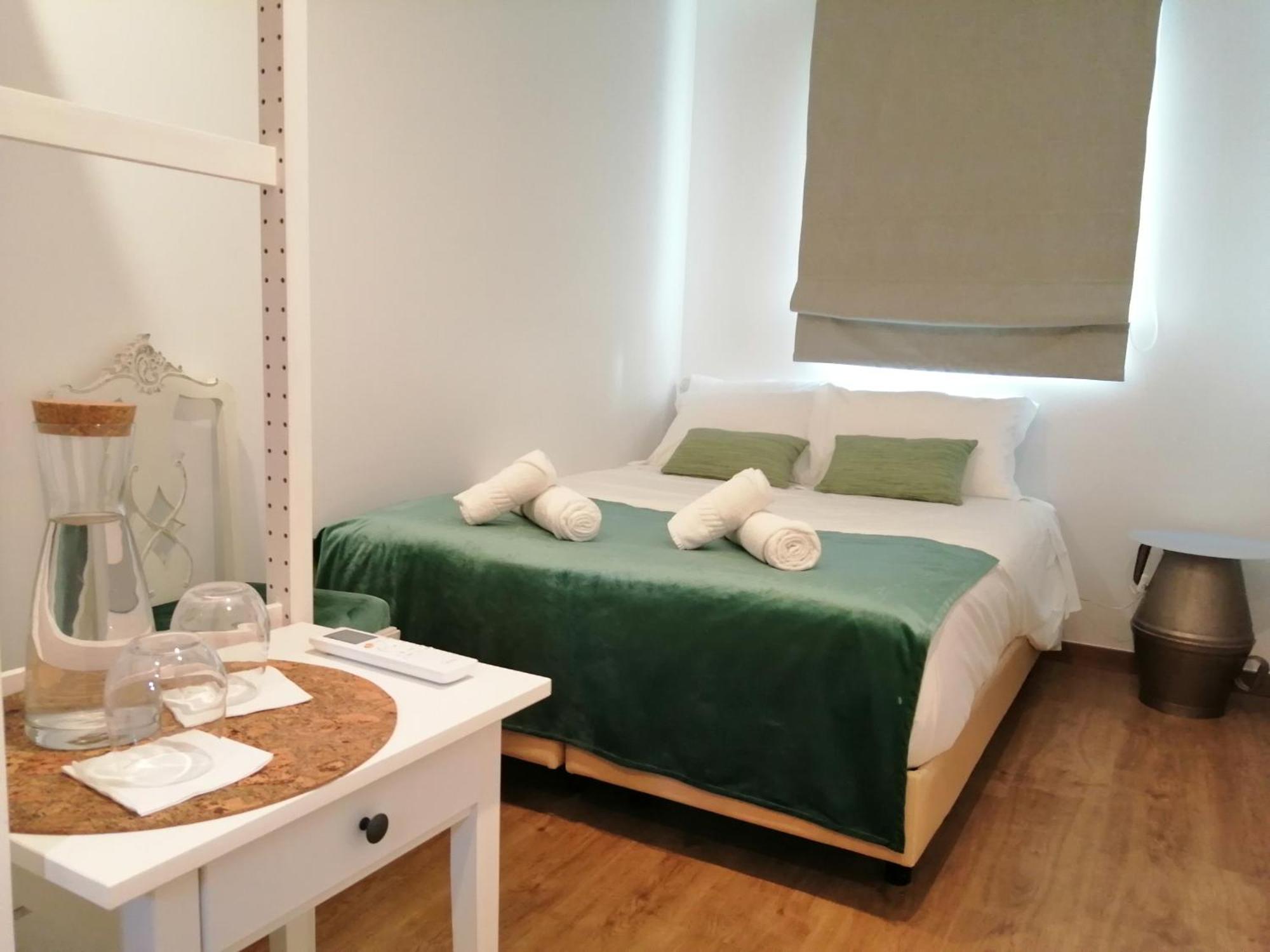 Bed & Breakfast Gamboas Place *
